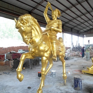 Escultura de guerra dorada europea, Guerrero de fundición de bronce con estatua de caballo - Product Image 2