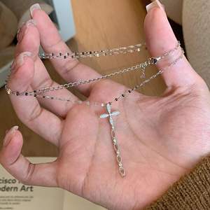 Collier en argent pur S925, design rétro avec pampilles, fabrication italienne au laser, luxe léger, collier ras du cou tendance avec perles - Product Image 5