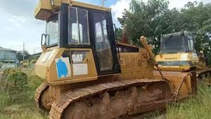 Excavadora diésel Caterpillar D6G2 original japonesa con excelentes condiciones de trabajo, alto rendimiento, precio competitivo a la venta - Product Image 4