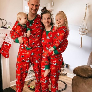 2025 européen américain eBay nouvelle impression de noël famille correspondant à manches longues pyjama ensemble vêtements de maison - Product Image 1