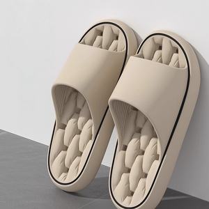 Chaussons Doux et Adorables en Toile Écologique avec Doublure en Fourrure de Renard, Antidérapants, Chauds et Tendance, pour l'Intérieur et l'Extérieur, Confort Grande Taille - Product Image 1