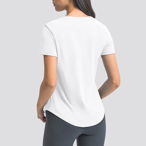 Séchage rapide Running Gym Noirs Arc Ourlet Petit quantité minimale de commande Nylon Spandex T-shirts de sport pour femmes Logo personnalisé - Product Image 6