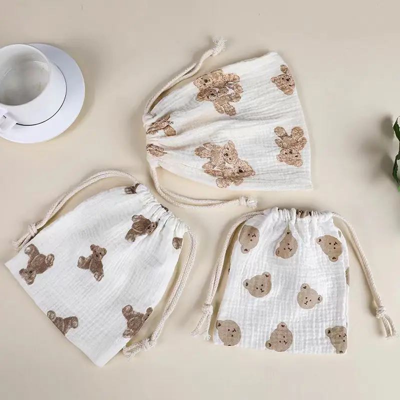 Ins Style 22*16 CM Muslin Cotton Bear Printed Drawstring Storage Bag Drawstring Bag For Baby Organic Cotton Drawstring Gift Bag