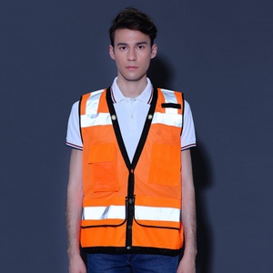 เสื้อกั๊กสะท้อนแสงขายส่ง ปรับแต่งได้ตามต้องการ เสื้อกั๊กนิรภัยสำหรับงานก่อสร้าง พร้อมพิมพ์ข้อความ เหมาะสำหรับสวมใส่เพื่อความปลอดภัยในการจราจร - Product Image 2