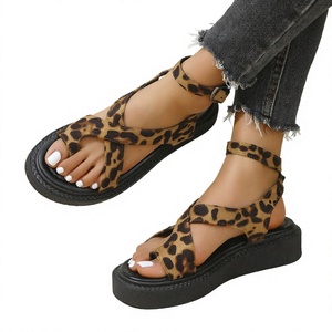 Nouveautés 2026 – Sandales femme à plateforme et bout rond, imprimé léopard, avec bride cheville, pour l'extérieur, tige en PVC - Product Image 4
