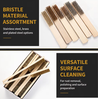 Brosse métallique à manche en bois avec poils en acier plaqué laiton pour l'élimination de la rouille industrielle, le nettoyage de surfaces DIY, garantie 3 ans