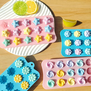 Stampo in Silicone 15 parti a forma di fiore Sakura ecologico e riutilizzabile per ricette di resina di ghiaccio per budino di gelatina di cioccolato - Product Image 1