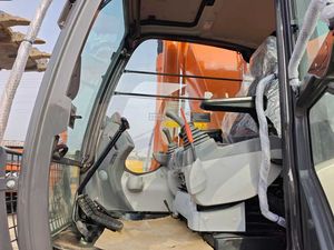 Good Quality Heavy Duty 35 Ton Crawler Excavator <b>Model</b> <b>D</b> ZX350H 35Ton Crawler Excavator Factory Direct Sales - Product Image 6