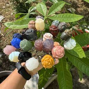 ดอกกุหลาบคริสตัลแกะสลักขนาด 3 ซม. สีเงิน ประดับคริสตัลไอน้ำ หินคริสตัลธรรมชาติบำบัด แกะสลักคริสตัลรูปดอกกุหลาบวาเลนไทน์ - Product Image 1
