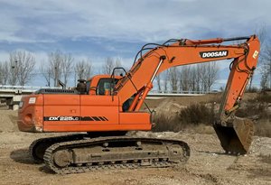 Marque originale dx225lc dx225 pelleteuses d'occasion 22 tonnes sur chenilles machines d'excavateur Doosan d'occasion de Chine stock de pelle compacte - Product Image 2