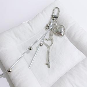 Llaveros de Metal Plateado con Forma de Estrella 2026, Accesorios de Aleación, Colgantes en Forma de Corazón para Teléfono Celular, Llaveros de Seguridad Antipérdida - Product Image 6