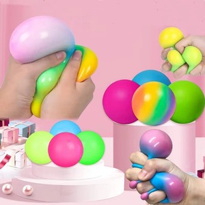 Pelota Antiestrés Luminosa de 6cm, TPR, con Cuentas de Agua, Suave, para Apretar, Juguete Sensorial, Pelota de Descompresión, Venta al Por Mayor - Product Image 2