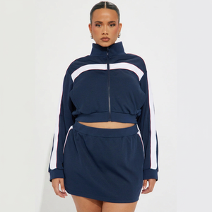 Ensemble sweat à capuche court zippé bleu marine et short pour femme, manches longues, taille élastique, tenue sportive décontractée deux pièces, streetwear - Product Image 1
