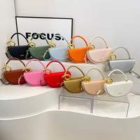 Sac à main semi-circulaire élégant avec poignée, sac à bandoulière pour femme, sac à main de luxe de créateur 2026, nouveau sac à main pour femme en cuir PU