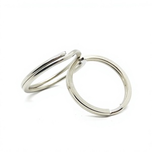 Yiwang พวงกุญแจโลหะเงิน25มม. แบบ DIY วงแหวนผ่าแบนสำหรับพวงกุญแจ - Product Image 1