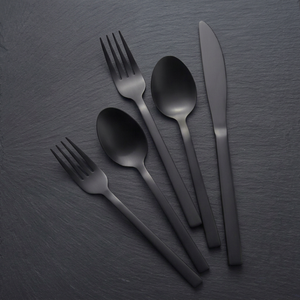 Ensemble de couverts en acier inoxydable noir mat, fabriqué à la main, pour la salle à manger, la cuisine, les mariages et les fêtes - Product Image 1