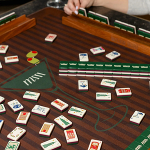 Lujoso Juego de Mahjong Parísino Amarillo Pintado a Mano, 160 Piezas Americanas, Tapete de Neopreno Acrílico de Tres Capas, Entretenimiento - Product Image 6