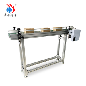 Mini convoyeur à bande en aluminium pour le <span class=keywords><strong>transport</strong></span> de petits <span class=keywords><strong>colis</strong></span> avec déflecteurs latéraux pour système de convoyage - Product Image 2