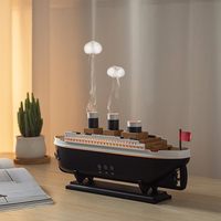 Diffuseur d'huiles essentielles de bateau dynamique de méduse Télécommande humidificateur d'aromathérapie Lumières LED 7 couleurs 2 Modes de brume pour la maison