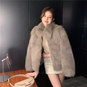 Nouvelle Tendance <span class=keywords><strong>Manteau</strong></span> Monopièce en Fourrure Hiver 2026 Style Classique Col Montant Écologique Décontracté Manches Longues 3D/Stereoscopique Femme - Product Image 2