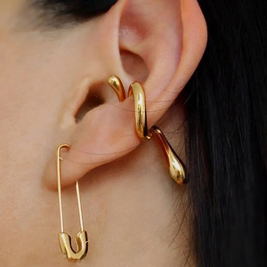 Boucles d'oreilles minimaliste en plaqué or 18 carats irrégulières torsadées pour femmes Boucles d'oreilles géométriques en acier inoxydable imperméables pour femmes - Product Image 1
