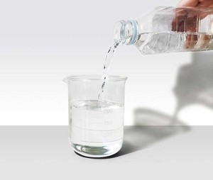 مُلدن DOTP في برميل 200 كجم، مُلدن صديق للبيئة، مورد DOTP بالجملة، رقم CAS 6422-86-2 - Product Image 1