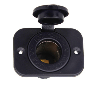Prise allume-cigare pour voiture 12-24V IP66 étanche en plastique avec panneau de montage noir DS-1011 - Product Image 1