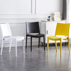Chaise plastique à dossier carré empilable, vente en gros, chaises de salle à manger en PP coloré