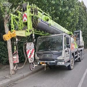 รถเครนเคลื่อนที่ Zoomlion มือสอง ขนาด 25 ตัน สภาพการทำงานดีเยี่ยม รับน้ำหนักยกได้ 50 ตัน ราคาถูก พร้อมเครื่องยนต์ ปั๊ม มอเตอร์ และชิ้นส่วนหลัก - Product Image 4