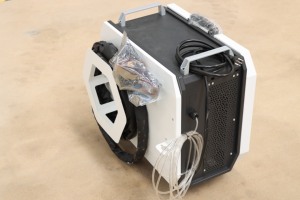 Máquina de Limpieza Láser Portátil en Oferta, Eliminador de Óxido para Metal y Piedra, Fuente JPT, Sistema de Control ZBTK - Product Image 3