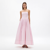 Robe longue plissée rose poudré à col carré et bretelles spaghetti, corsage structuré, taille froncée, coupe trapèze, sur mesure, vente en gros pour femmes