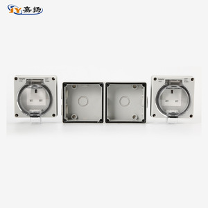 ปลั๊กไฟติดผนังกันน้ำกลางแจ้ง Heightr 13A IP66 ปลั๊กคู่แบบ UK พร้อมฝาครอบโปร่งใสสำหรับใช้ภายในและภายนอกอาคาร - Product Image 3