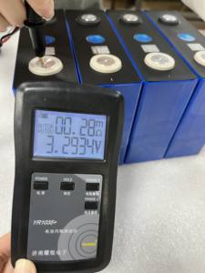 3.2 Lifepo4 100Ah 105ah 200ahプリズマティックソーラーリチウム3.2vバッテリーlifepo4セル太陽エネルギー貯蔵システム用 - Product Image 3