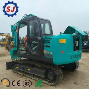 Mini-excavatrice d'occasion Kobelco SK75 7 tonnes à chenilles, moteur ISUZU neuf, faible nombre d'heures, bon état, prix bas, haute qualité, à vendre - Product Image 4