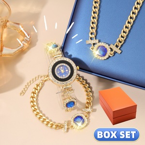 Nouvelle montre en quartz de luxe pour femmes, ensemble de bijoux en or à cinq feuilles de tournesol, ensemble de cinq pièces - Product Image 6