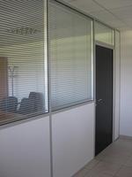 Double Vitrage En aluminium Cloison de Séparation De Bureau Cloison En Verre avec Volet Roulant et Store