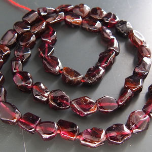 Cuentas de piedra sueltas facetadas de rodolita granate rosa natural de 14 pulgadas hechas a mano, certificadas por terceros, con orificio para joyería - Product Image 1