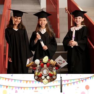 Boîte en forme de toque de remise de diplôme 2026 pour fraises enrobées de chocolat, plateau de charcuterie et friandises - Product Image 5