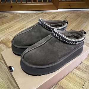 2025 New Luxury Designer Outdoor Classic Snow Boots Warm Thick Sole Casual <b>Shoes</b> Anti-slip Rubber Soles Famous Uu*g Brand <b>Shoes</b> - Product Image 2