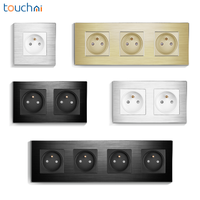 Prise murale électrique française mécanique Touchmi Classic Black Frame, cadre noir, aluminium haut de gamme, norme européenne.