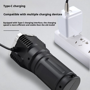 Lampe torche portable d'extérieur transfrontalière à quatre cœurs, haute puissance, avec éclairage latéral COB rechargeable pour usage domestique, éclairage portable. - Product Image 4