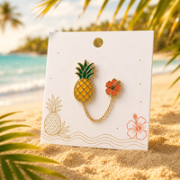 Broche en émail Ananas Hibiscus avec chaîne dorée, Bijou fruit tropical, Broches pour vacances à la plage, Broches en métal personnalisées en gros