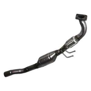 Convertisseur catalytique flexible à <span class=keywords><strong>4</strong></span> boulons pour VW Jetta 02-05 <span class=keywords><strong>Golf</strong></span> 02-06 Beetle 2.0L 01-05 - Product Image 2