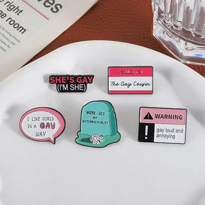 Sming Pins LGBT <span class=keywords><strong>Gay</strong></span> Pride esmalte Pins aquí es mi heterosexualidad <span class=keywords><strong>Gay</strong></span> fuerte y molesto broches de Metal insignia de solapa joyería divertida - Product Image 3