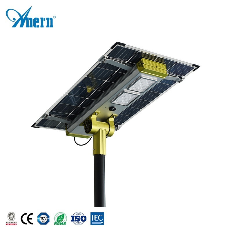 Proyecto de carretera de alta brillante 200W Luz de calle Solar integrada en una iluminación al aire libre