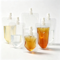 Pochettes souples personnalisées en PE recyclable avec bec verseur transparent et design personnalisable pour jus, eau et boissons – Vente en gros
