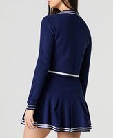 Ensemble tricoté preppy pour femme : Cardigan uni crème premium à manches longues et mini-jupe plissée