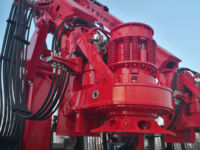Nouvelle plateforme de forage rotative hydraulique diesel haute performance SR135-S avec une profondeur de forage maximale de 45 m et un diamètre de forage de 1300 mm