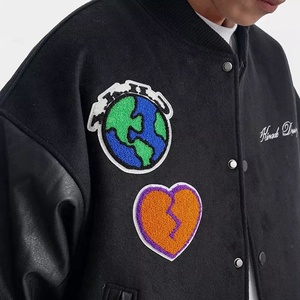 Vestes de baseball en laine pour hommes surdimensionnées avec patchs personnalisés et broderie de logo vente en gros de veste d'hiver avec étiquette personnalisée - Product Image 2