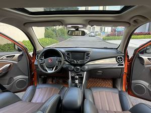 Autos Usados <span class=keywords><strong>2018</strong></span> BYD Song 1.5T Transmisión Manual 240Nm Distancia entre Ejes de 2660mm Techo Solar Panorámico Cuero Volante a la Izquierda DiLink Oscuro - Product Image 3